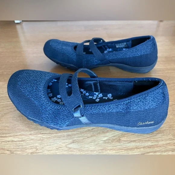 Women’s Skechers Breathe Easy Relaxed Fit Lucky Lady Navy Flats Size 9.5 - Picture 2 of 6